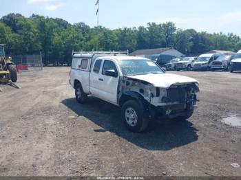  Salvage Toyota Tacoma