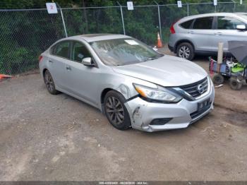  Salvage Nissan Altima