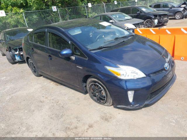  Salvage Toyota Prius