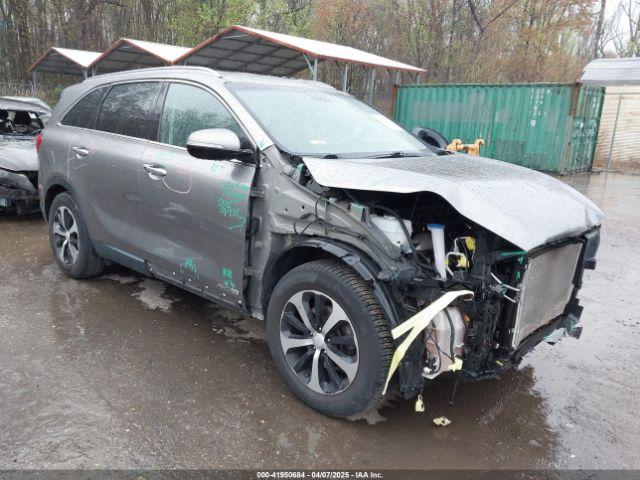  Salvage Kia Sorento