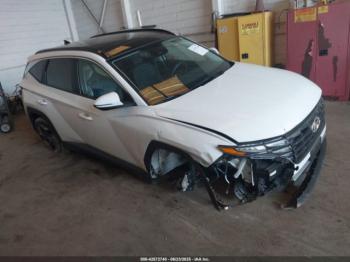 Salvage Hyundai TUCSON