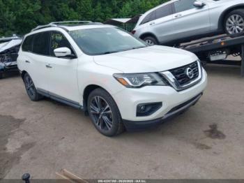  Salvage Nissan Pathfinder
