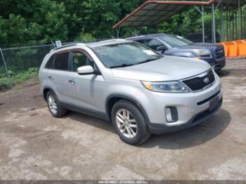  Salvage Kia Sorento