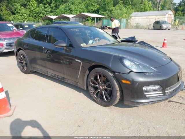  Salvage Porsche Panamera
