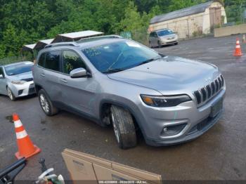  Salvage Jeep Cherokee