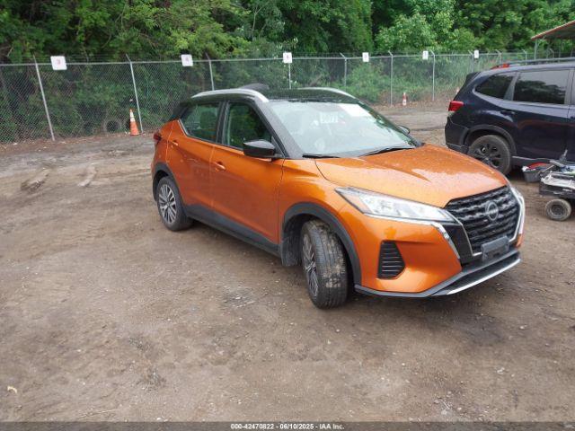  Salvage Nissan Kicks
