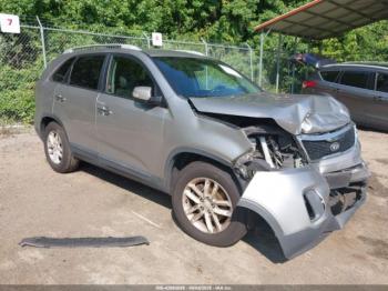  Salvage Kia Sorento