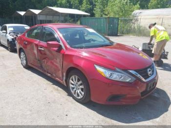  Salvage Nissan Altima