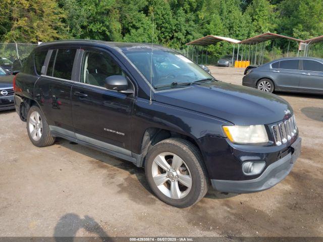  Salvage Jeep Compass