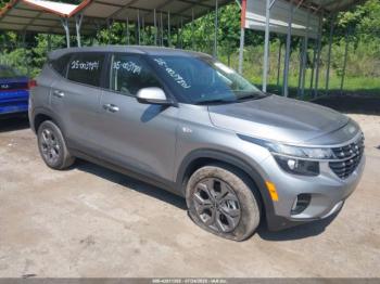  Salvage Kia Seltos