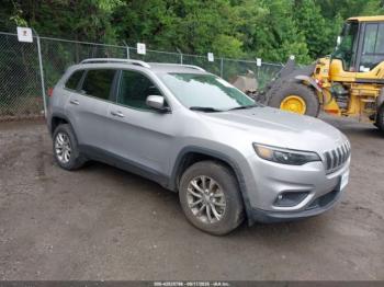  Salvage Jeep Cherokee