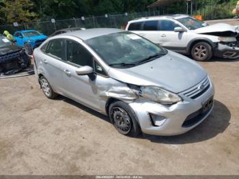  Salvage Ford Fiesta
