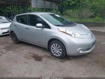  Salvage Nissan LEAF