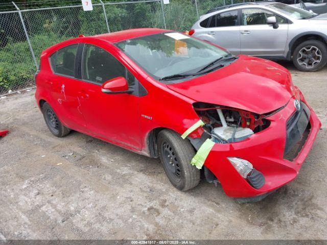  Salvage Toyota Prius c