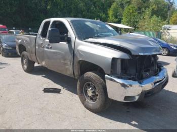  Salvage Chevrolet Silverado 2500