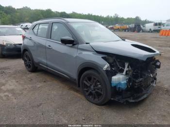  Salvage Nissan Kicks
