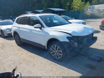  Salvage Volkswagen Tiguan