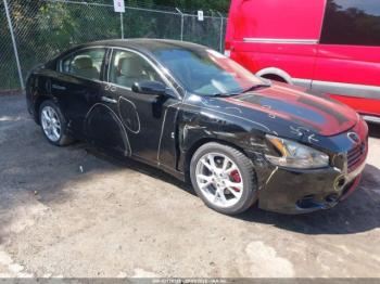  Salvage Nissan Maxima