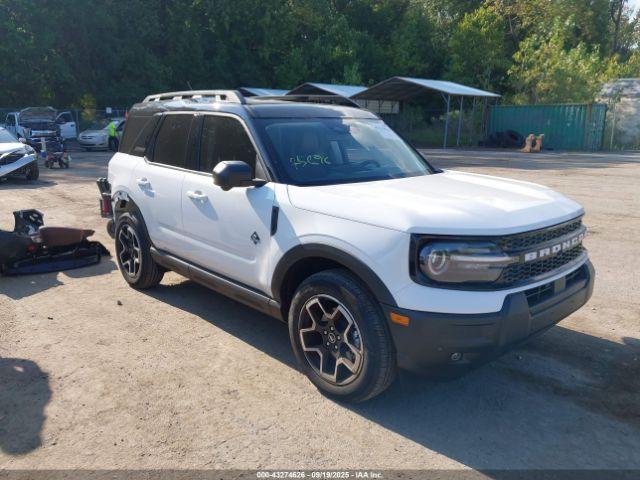  Salvage Ford Bronco