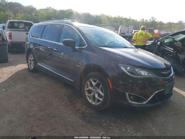  Salvage Chrysler Pacifica