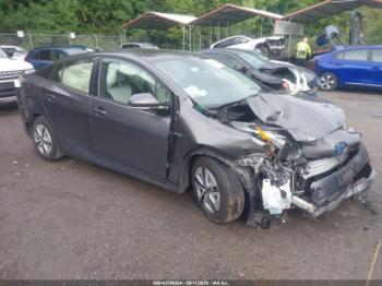  Salvage Toyota Prius