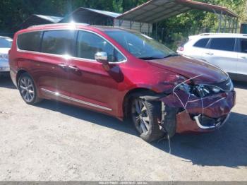  Salvage Chrysler Pacifica