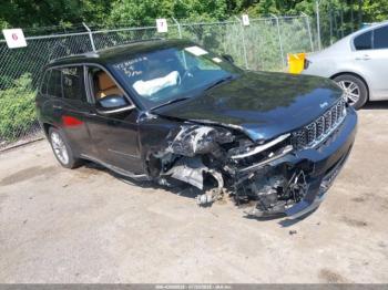  Salvage Jeep Grand Cherokee