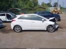 Hyundai ELANTRA Image 11