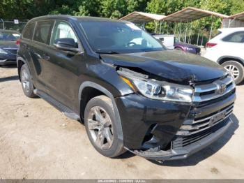  Salvage Toyota Highlander