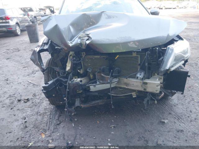 Nissan Pathfinder Sl Image 4