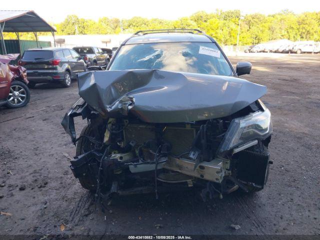 Nissan Pathfinder Sl Image 9