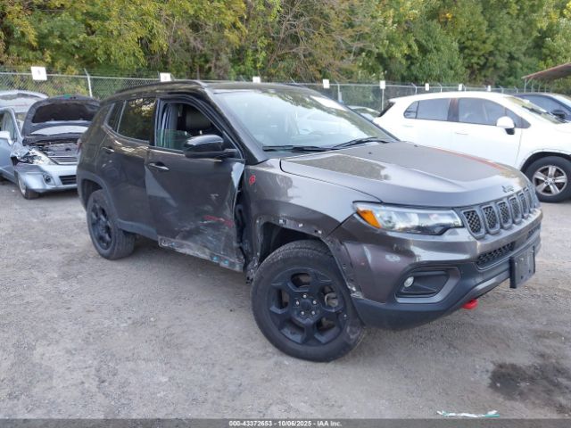 Jeep Compass Trailhawk 4x4 Image 1