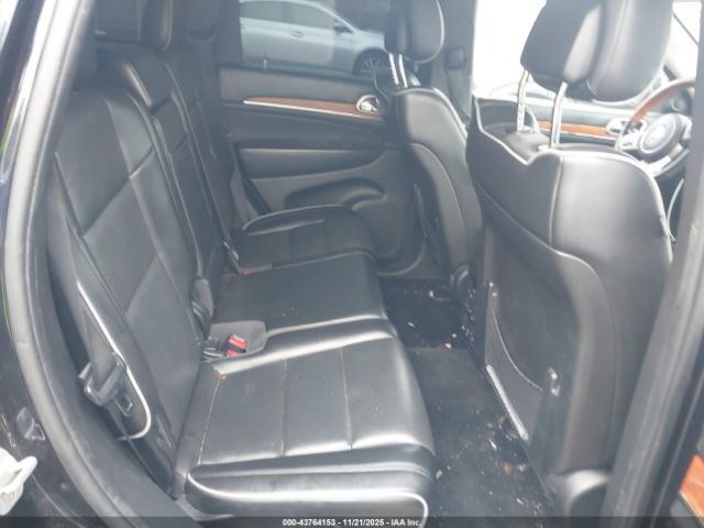 Jeep Grand Cherokee Overland Image 15