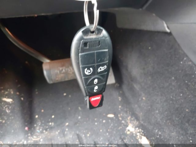 Jeep Grand Cherokee Overland Image 8