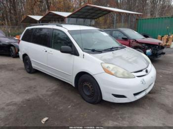  Salvage Toyota Sienna