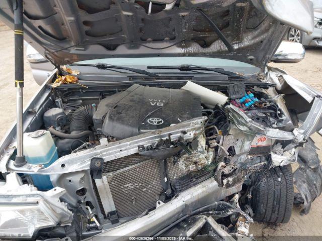 Toyota Tacoma Base V6 Image 15