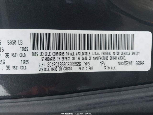 Chrysler Town & Country Touring Image 14