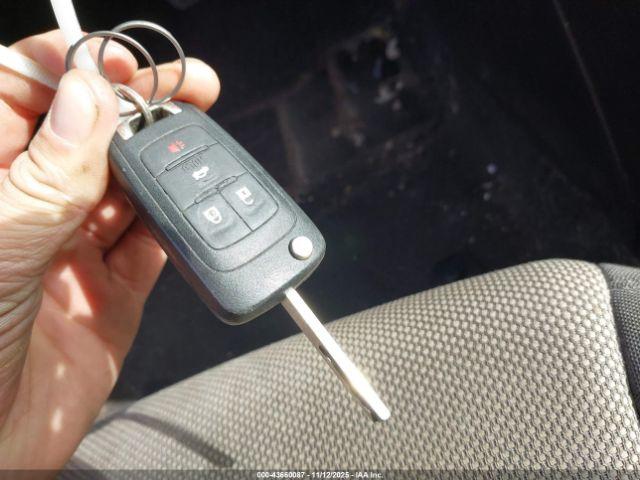 Chevrolet Cruze Ls Auto Image 11