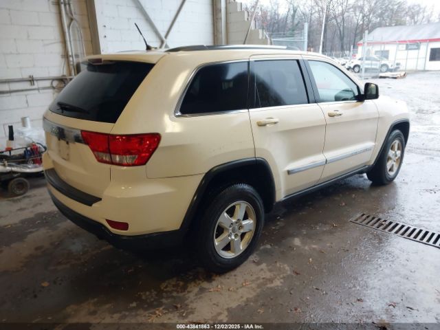 Jeep Grand Cherokee Laredo Image 9