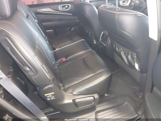 INFINITI Qx Luxe Image 6