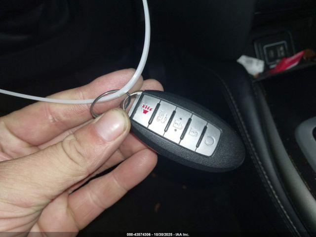 INFINITI Qx Luxe Image 9