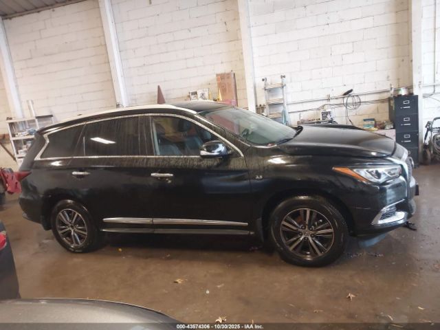 INFINITI Qx Luxe Image 14