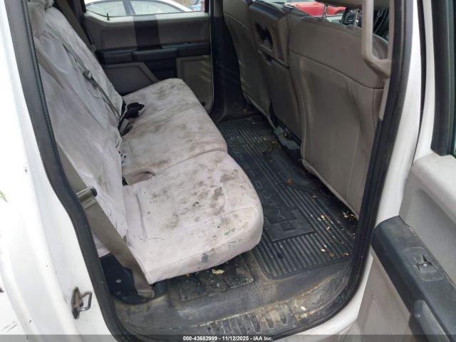 Ford F-350 Xl Image 19