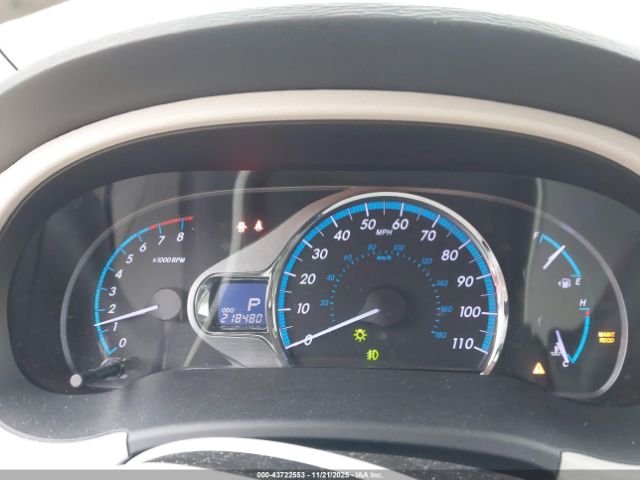 Toyota Sienna Xle 7 Passenger Image 6