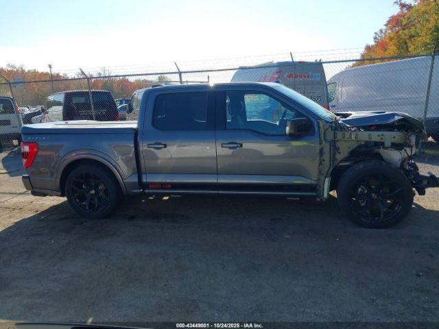 Ford F-150 Lariat Image 13