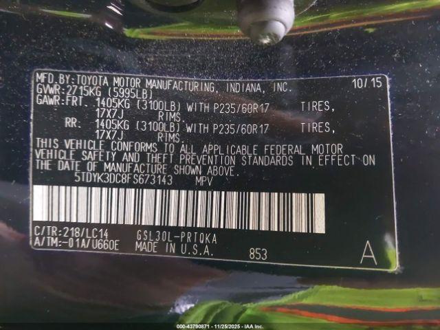 Toyota Sienna Xle 8 Passenger Image 3