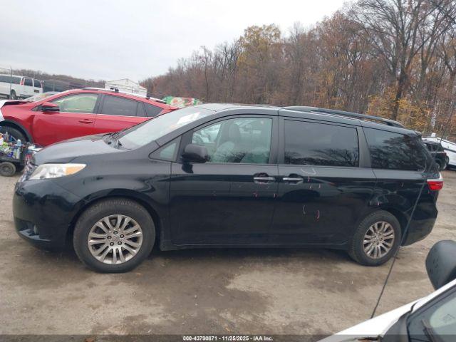 Toyota Sienna Xle 8 Passenger Image 14
