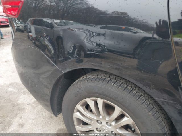 Toyota Sienna Xle 8 Passenger Image 17