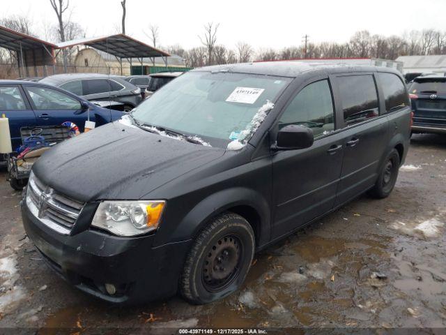 Dodge Grand Caravan Image 8