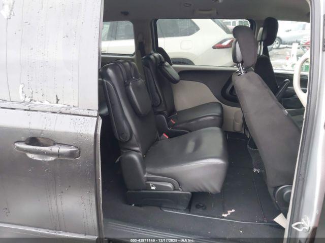 Dodge Grand Caravan Image 7